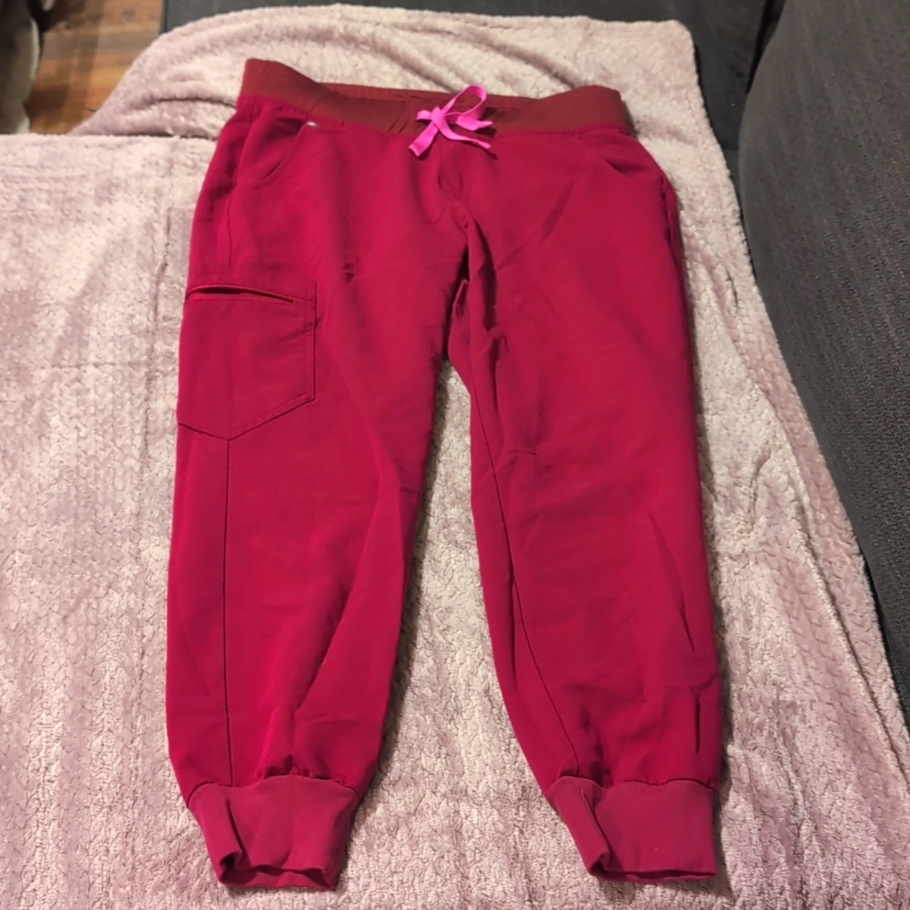 Figs Zamora Jogger Scrub Pants Medium Petite Dark Magenta